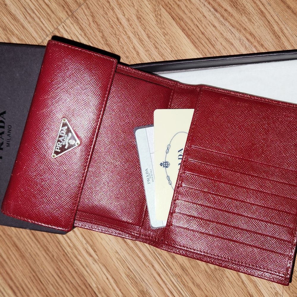 Vintage Prada Red Saffiano Leather Wallet - Picture 5 of 5